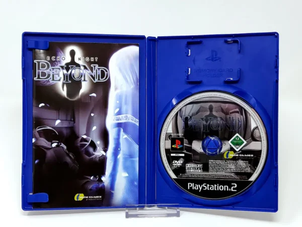 Interior del juego Echo Night: Beyond (ESP) para PlayStation 2 con disco y manual