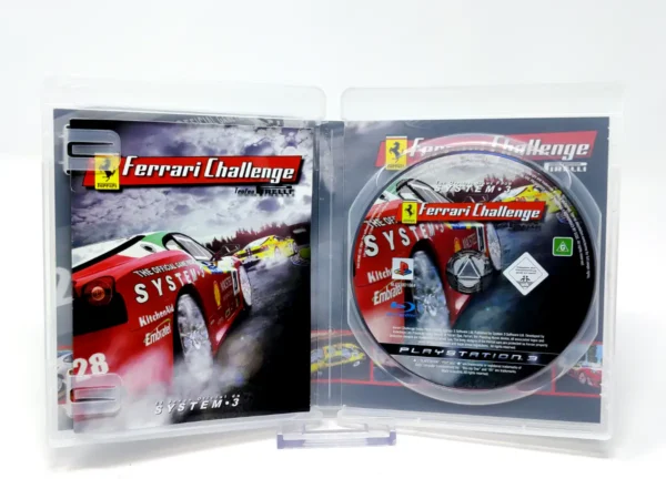 Interior del juego Ferrari Challenge: Trofeo Pirelli (ESP) para PlayStation 3 con disco y manual