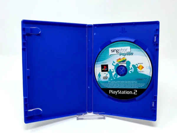 Interior del juego SingStar Pop Hits: 40 Principales (ESP) (Rebajado) para PlayStation 2 con disco y manual