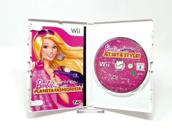 Interior del juego Barbie: Jet, Set & Style! (ESP) para Nintendo Wii con disco y manual