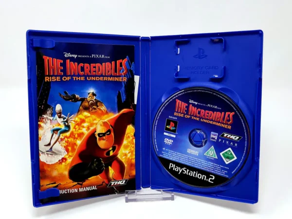 Interior del juego The Incredibles: Rise of the Underminer (UK) para PlayStation 2 con disco y manual