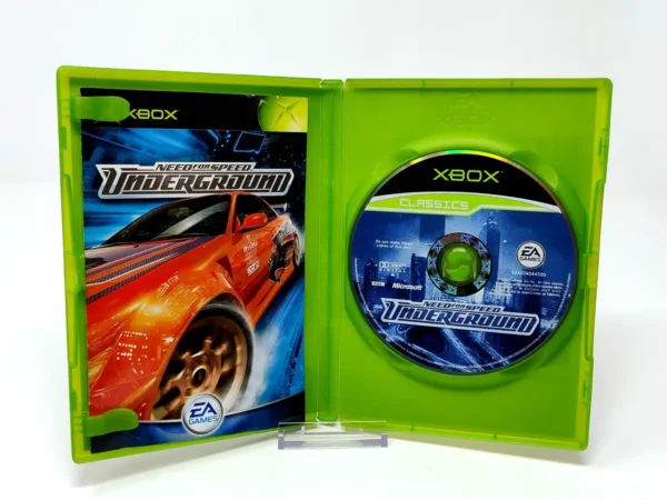 Interior del juego Need for Speed: Underground (HOL) (Classics) para XBOX con disco y manual