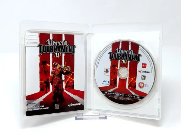 Interior del juego Unreal Tournament III (ESP) para PlayStation 3 con disco y manual