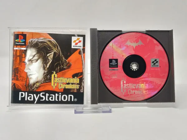 Interior del juego Castlevania Chronicles (ESP) para PlayStation 1 con disco y manual