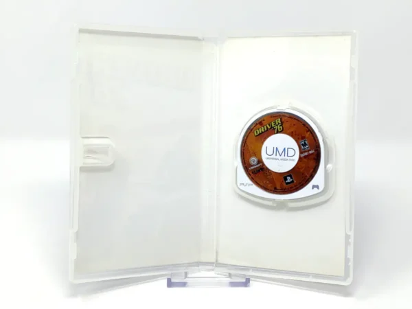 Interior del juego Driver 76 (USA) (Rebajado) para PSP con disco y manual