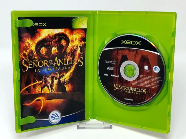 Interior del juego El Señor de los Anillos: La Tercera Edad (ESP) para XBOX con disco y manual