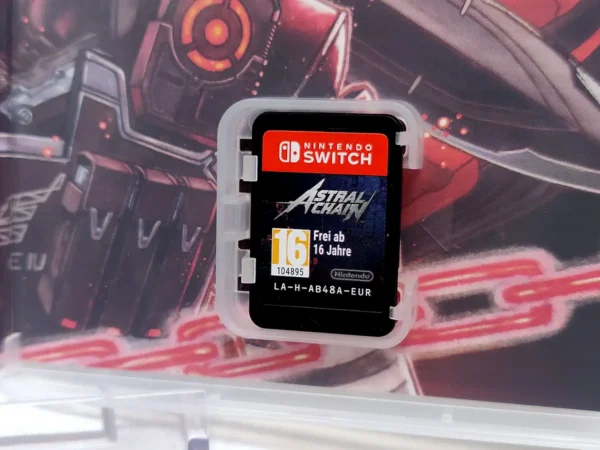 Lateral de la caja de ASTRAL CHAIN (ESP) para Nintendo Switch