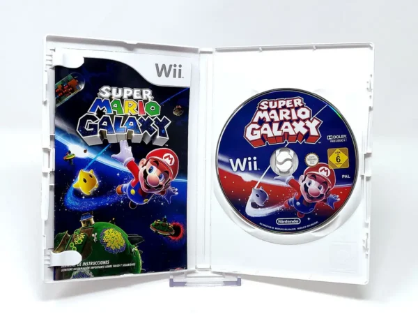 Interior del juego Super Mario Galaxy (ESP) (Selects) para Nintendo Wii con disco y manual