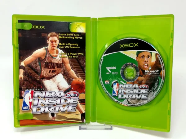Interior del juego NBA Inside Drive 2003 (ESP) para XBOX con disco y manual