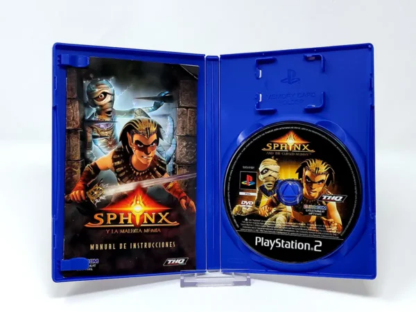 Interior del juego Sphinx y la Maldita Momia (ESP) para PlayStation 2 con disco y manual