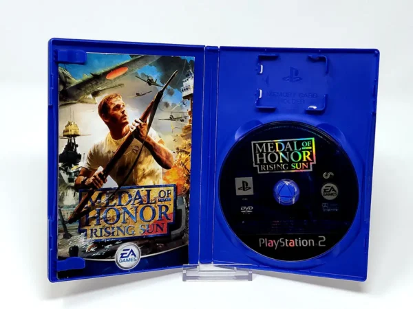Interior del juego Medal of Honor: Rising Sun (ESP) para PlayStation 2 con disco y manual