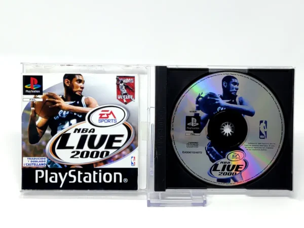 Interior del juego NBA Live 2000 (ESP) para PlayStation 1 con disco y manual