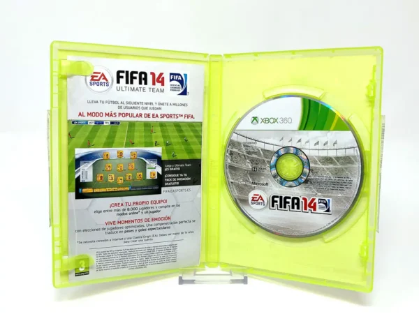 Interior del juego FIFA 14 (ESP) para XBOX 360 con disco y manual