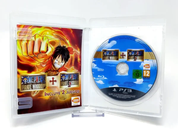 Interior del juego One Piece: Pirate Warriors + One Piece: Pirate Warriors 2 (ESP) para PlayStation 3 con disco y manual