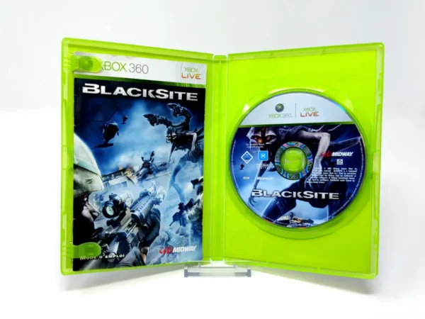 Interior del juego BlackSite (FRA) para XBOX 360 con disco y manual
