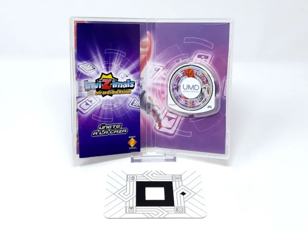 Interior del juego Invizimals: La Otra Dimensión (ESP) para PSP con disco y manual
