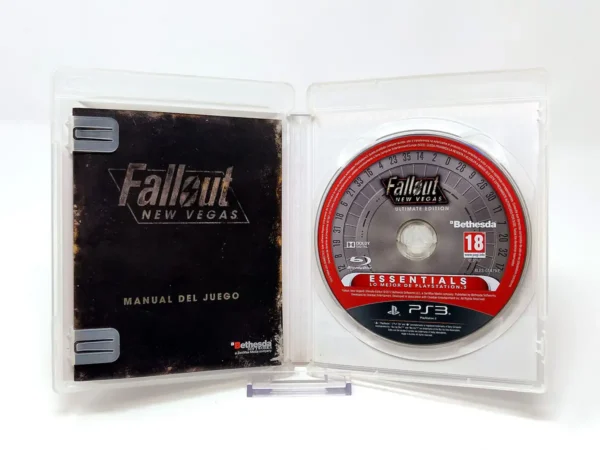 Interior del juego Fallout: New Vegas: Ultimate Edition (ESP) para PlayStation 3 con disco y manual