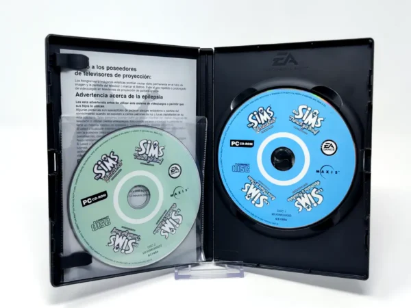 Interior del juego Los Sims: Animales a raudales (ESP) para PC con disco y manual