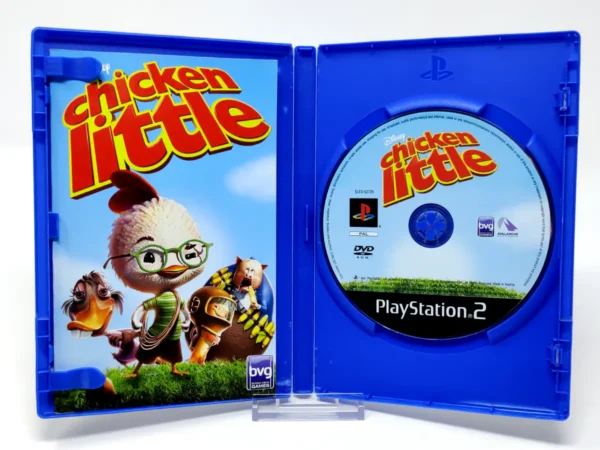 Interior del juego Chicken Little (ESP) para PlayStation 2 con disco y manual