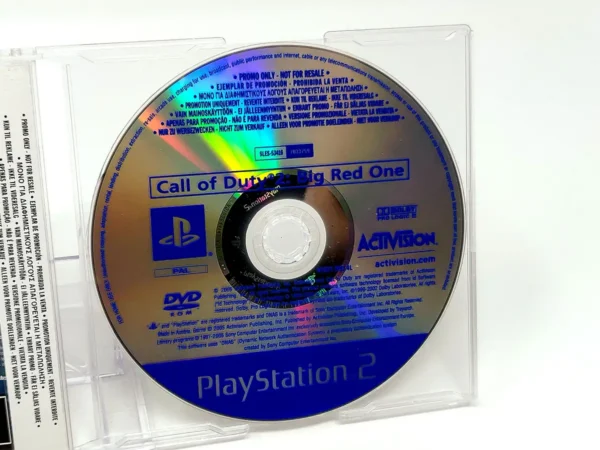 Interior del juego Call of Duty 2: Big Red One (ESP) (Promo) para PlayStation 2 con disco y manual