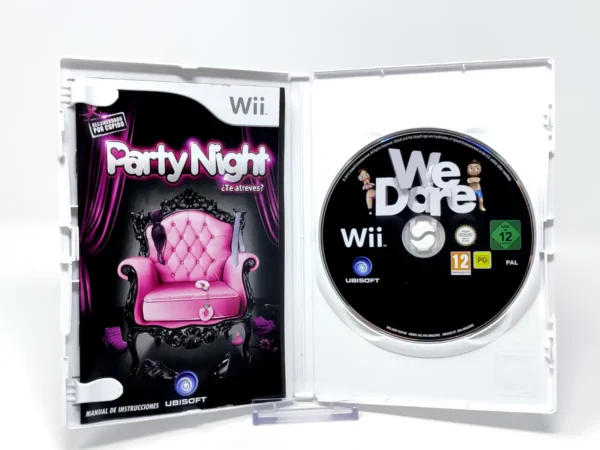 Interior del juego Party Night (ESP) para Nintendo Wii con disco y manual