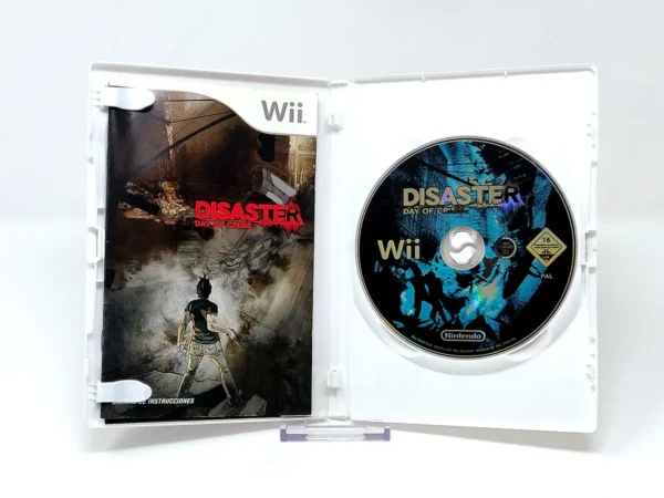 Interior del juego Disaster: Day of Crisis (ESP) para Nintendo Wii con disco y manual