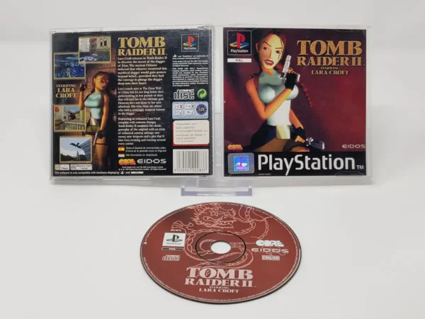 Interior del juego Tomb Raider II: Starring Lara Croft (ESP) (Rebajado) para PlayStation 1 con disco y manual