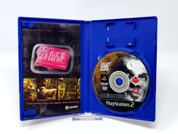 Interior del juego El Club de la Lucha (ESP) para PlayStation 2 con disco y manual