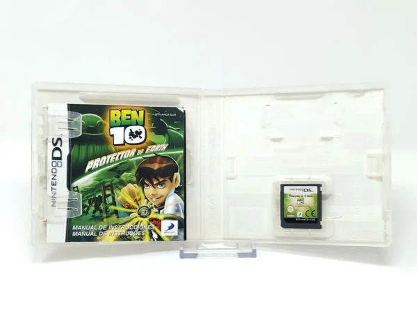 Interior del juego Ben 10: Protector of Earth (ESP) para Nintendo DS con disco y manual