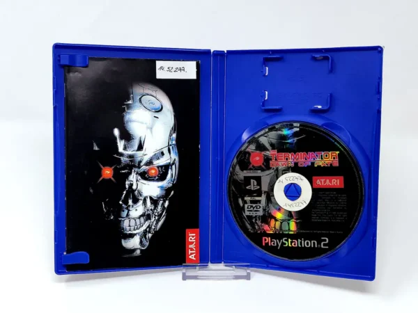 Interior del juego The Terminator: Dawn of Fate (ESP) para PlayStation 2 con disco y manual