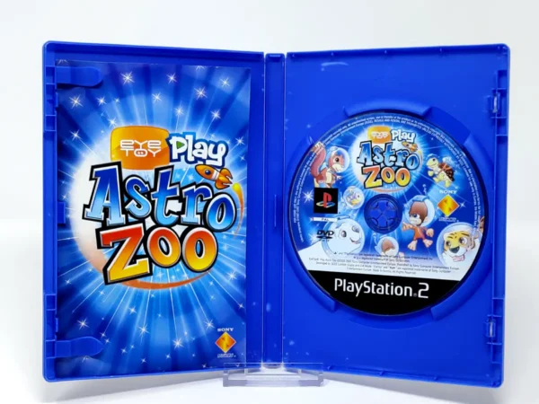 Interior del juego EyeToy Play: Astro Zoo (ESP) (v1) para PlayStation 2 con disco y manual