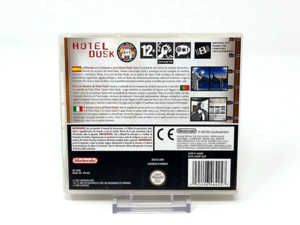 Parte trasera de Hotel Dusk: Room 215 (ESP) para Nintendo DS, edición PAL España