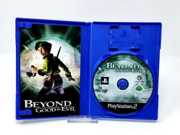 Interior del juego Beyond Good & Evil (ITA) para PlayStation 2 con disco y manual