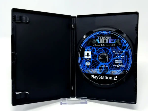 Interior del juego Lara Croft Tomb Raider: El Ángel de la Oscuridad (ESP) (Rebajado) para PlayStation 2 con disco y manual