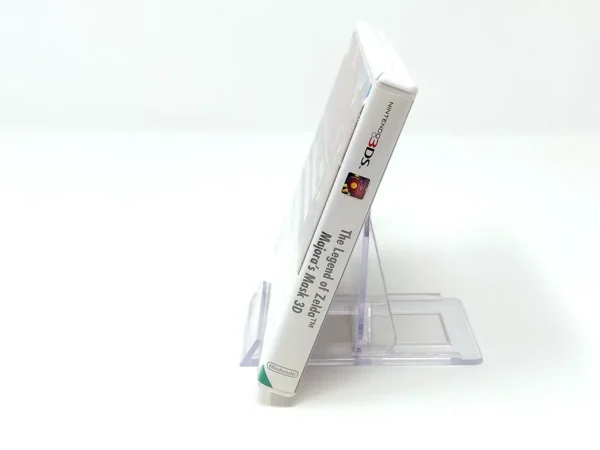Lateral de la caja de The Legend of Zelda: Majora's Mask 3D (UK) para Nintendo 3DS