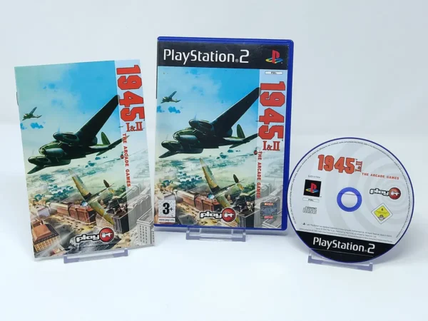 Interior del juego 1945 I & II: The Arcade Games (ESP) para PlayStation 2 con disco y manual