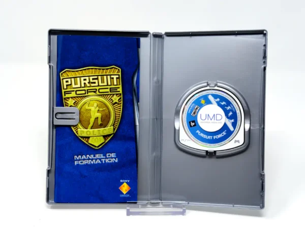 Interior del juego Pursuit Force (ESP) (Platinum) para PSP con disco y manual