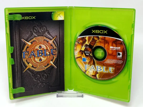 Interior del juego Fable (ESP) para XBOX con disco y manual