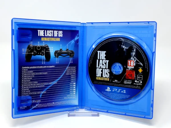 Interior del juego The Last of Us: Remastered (ESP) para PlayStation 4 con disco y manual