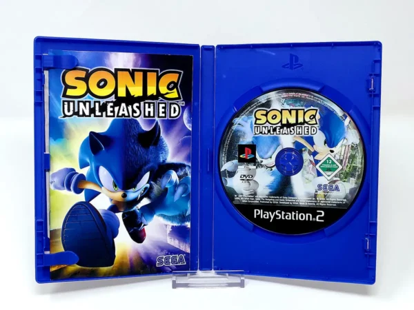 Interior del juego Sonic Unleashed (ESP) para PlayStation 2 con disco y manual
