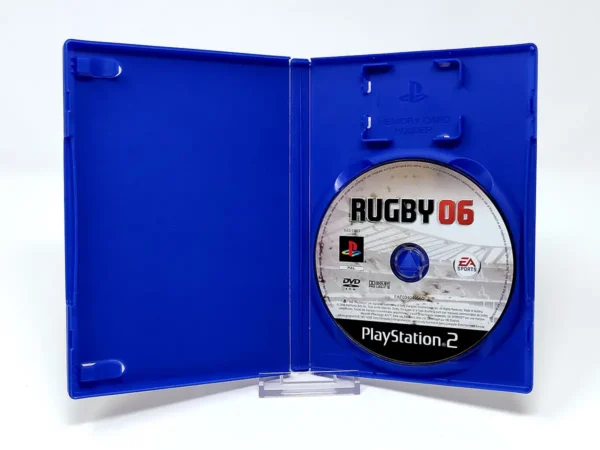 Interior del juego EA SPORTS Rugby 06 (FRA) (Rebajado) para PlayStation 2 con disco y manual