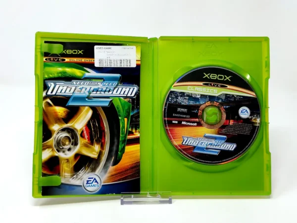 Interior del juego Need for Speed: Underground 2 (HOL) (Classics) para XBOX con disco y manual