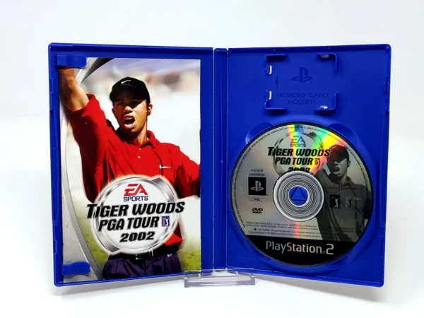 Interior del juego Tiger Woods PGA Tour 2002 (ESP) para PlayStation 2 con disco y manual
