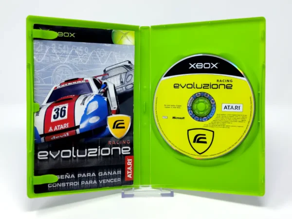 Interior del juego Racing Evoluzione (ESP) para XBOX con disco y manual