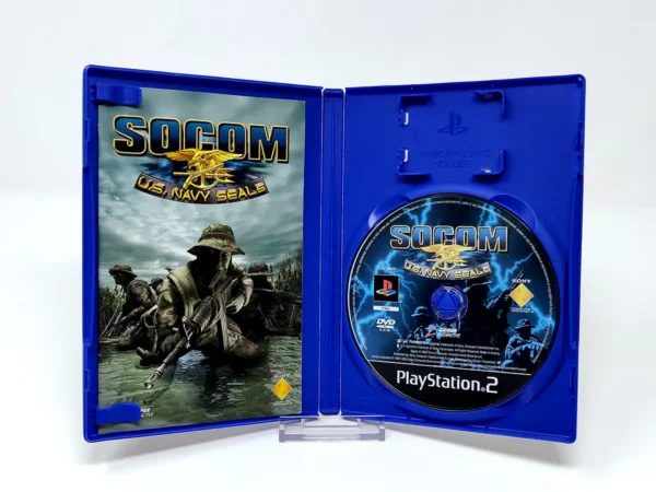 Interior del juego SOCOM: U.S. Navy SEALs (FRA) para PlayStation 2 con disco y manual