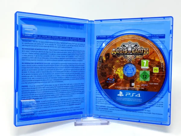 Interior del juego Aegis of Earth: Protonovus Assault (ESP) para PlayStation 4 con disco y manual