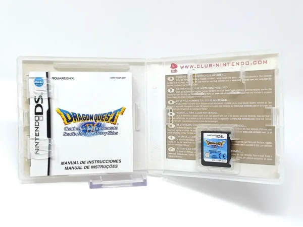 Interior del juego Dragon Quest IX: Centinelas del Firmamento (ESP) para Nintendo DS con disco y manual