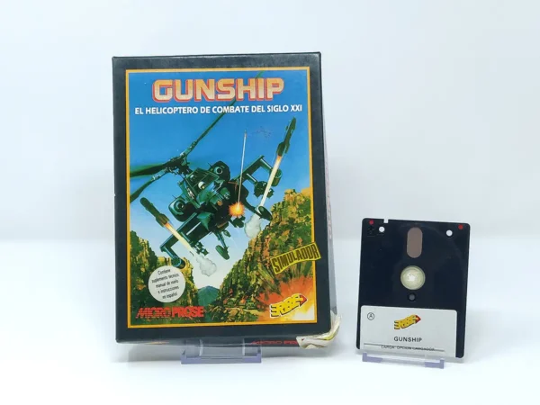 Interior del juego Gunship (ESP) para Sinclair ZX Spectrum con disco y manual