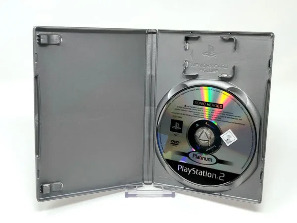 Interior del juego Sonic Heroes (ESP) (Platinum) (Rebajado) para PlayStation 2 con disco y manual