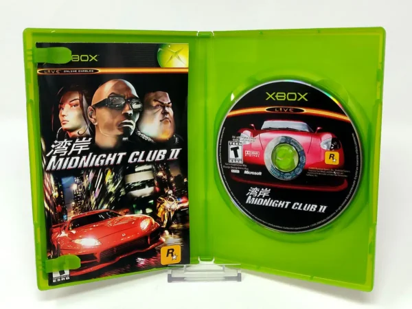 Interior del juego Midnight Club II (USA) para XBOX con disco y manual